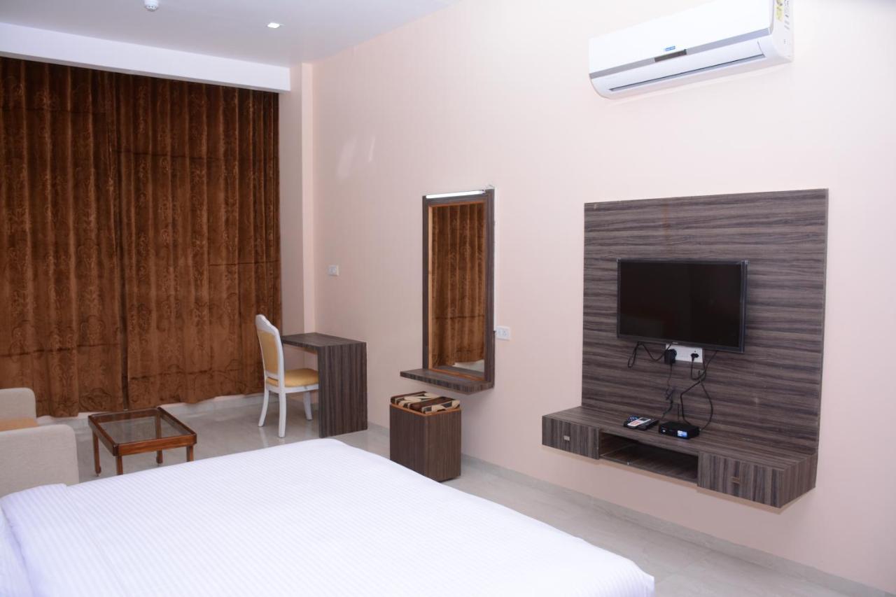 Ratnaa Resort Khamshet Zewnętrze zdjęcie